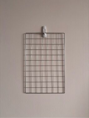 Minimal Grid Wire Wall Organizer - Gray